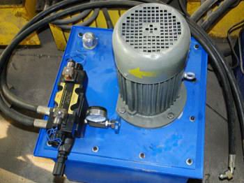 15m / min CZ Purlin آلة تشكيل 6.5T 15 محطة الأسطوانة 3